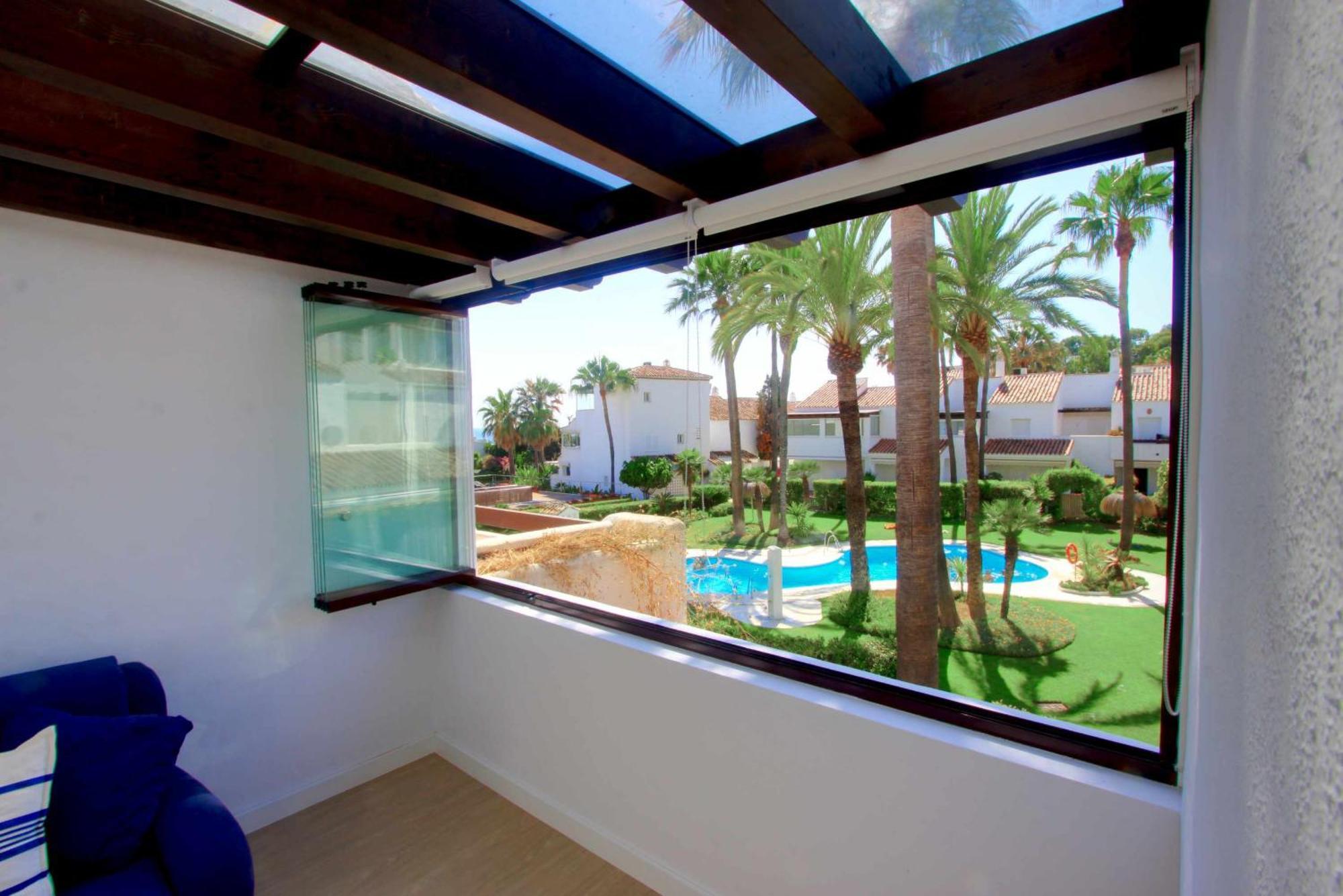 1176 Front 2 Pools Bahia